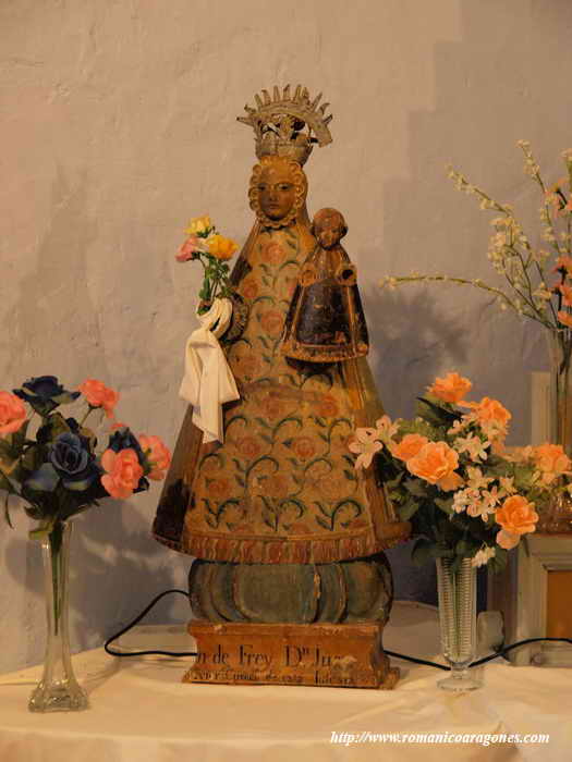 TALLA DE LA VIRGEN CON NIÑO